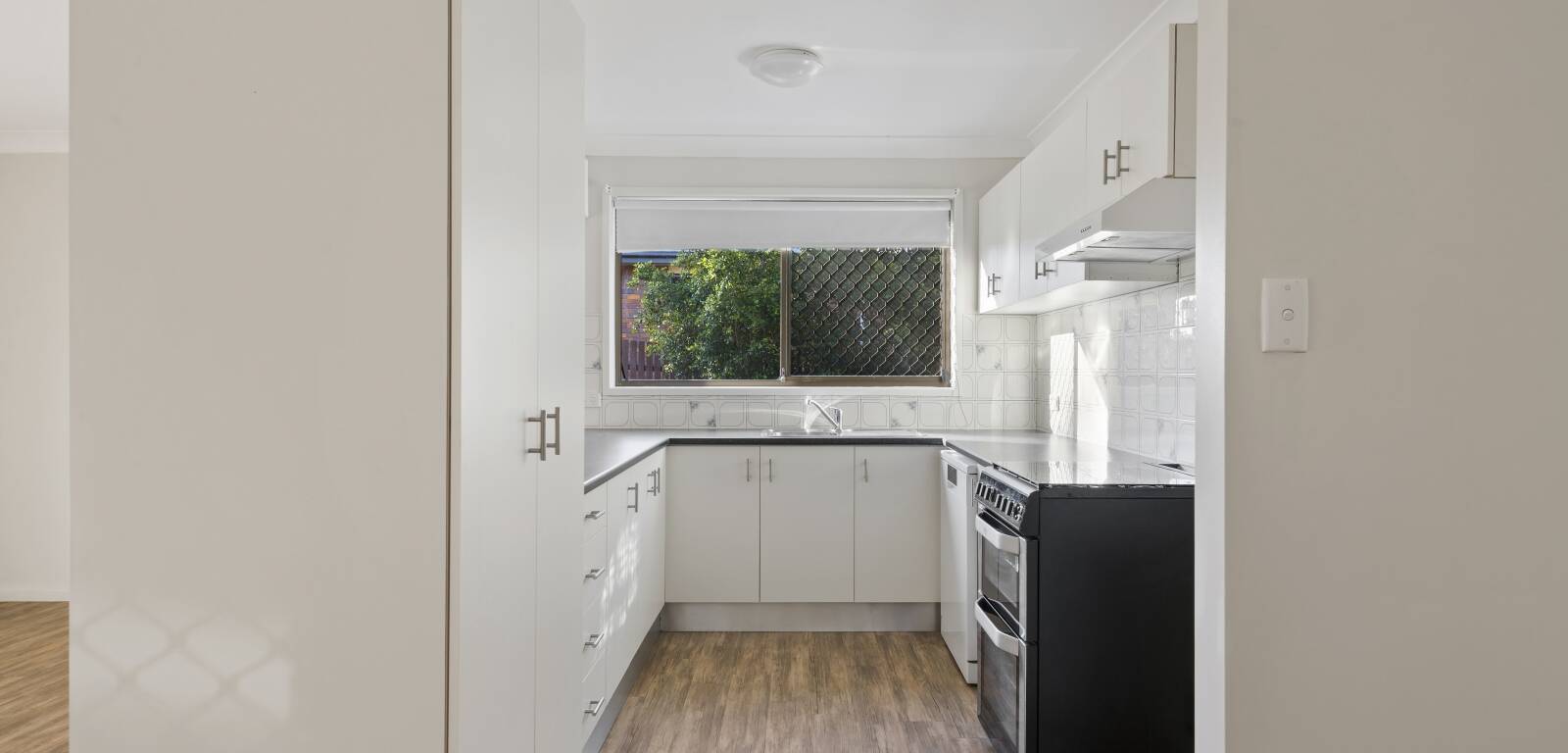 2/8 Rebecca Ct, KEARNEYS SPRING, QLD 4350 AU