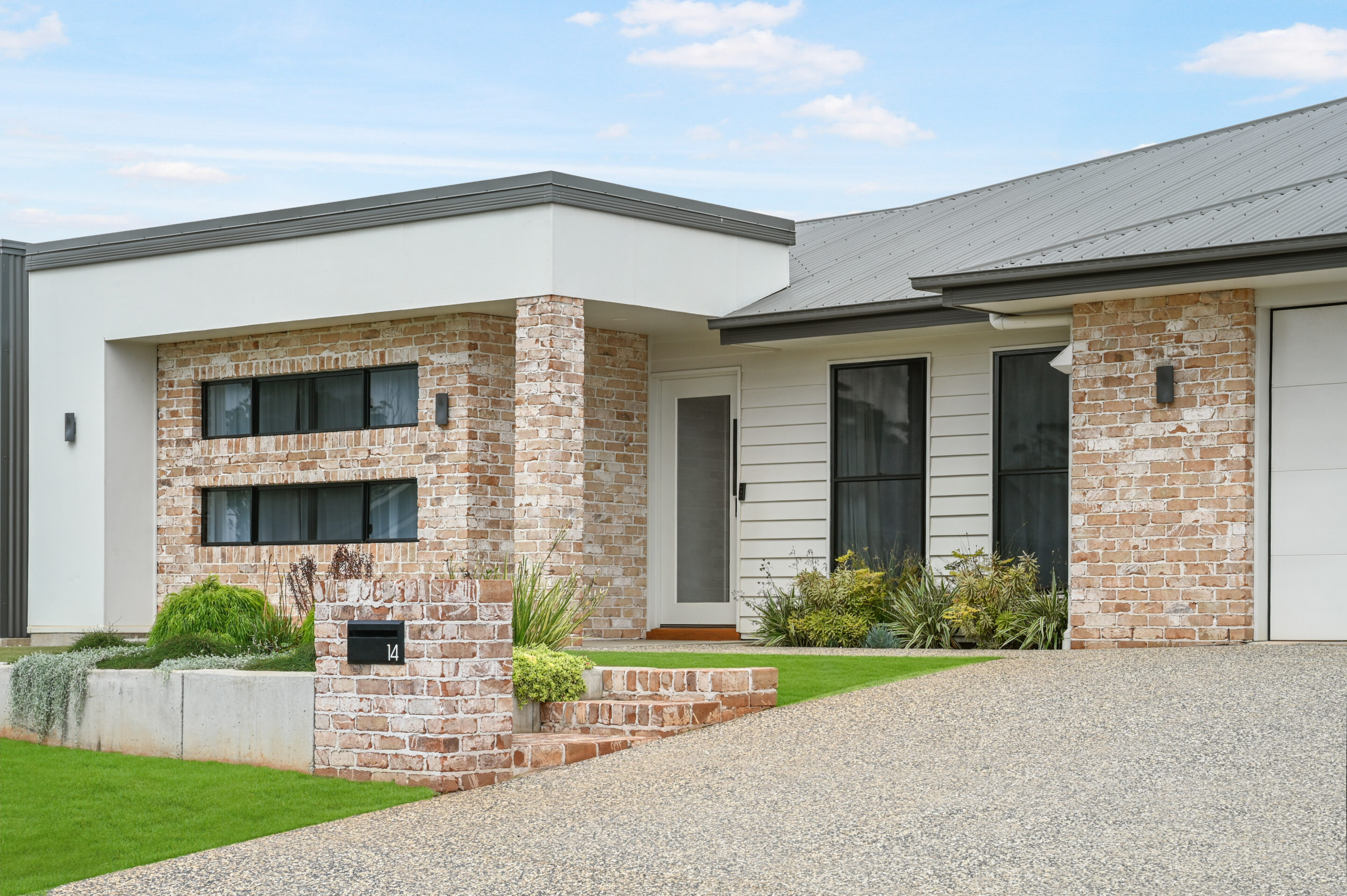 14 Kuwong Street, HIGHFIELDS, QLD 4352, Highfields - Image 1