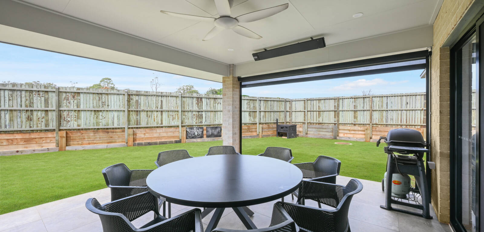 14 Kuwong Street, HIGHFIELDS, QLD 4352 AU