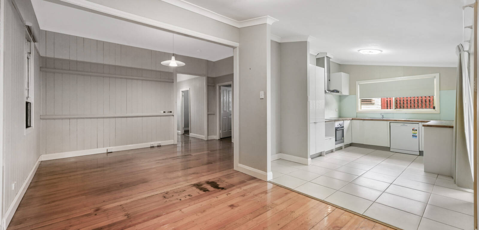 86 Taylor St, NEWTOWN, QLD 4350 AU
