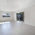 2/34 Carlin St, GLENVALE, QLD 4350 AU
