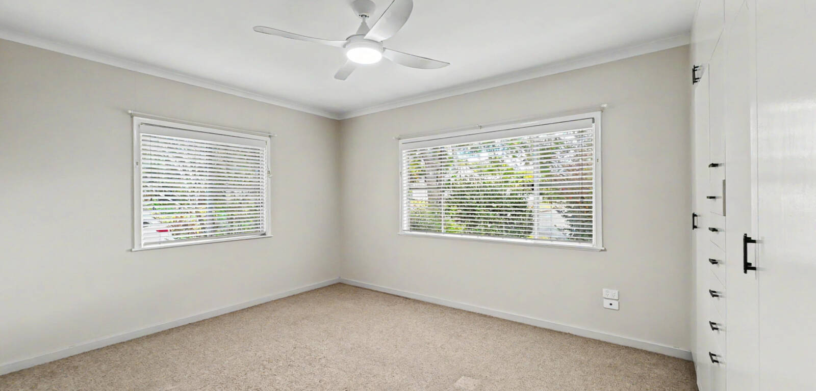2 Alfred St, MOUNT LOFTY, QLD 4350 AU