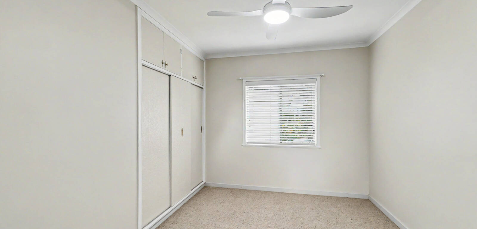 2 Alfred St, MOUNT LOFTY, QLD 4350 AU