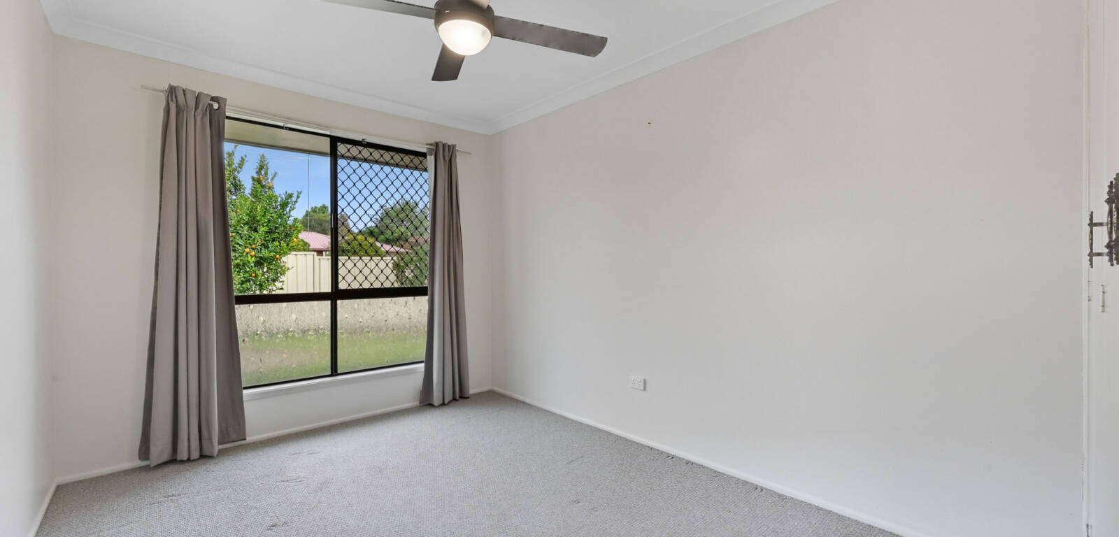 13 Wright St, WILSONTON, QLD 4350 AU
