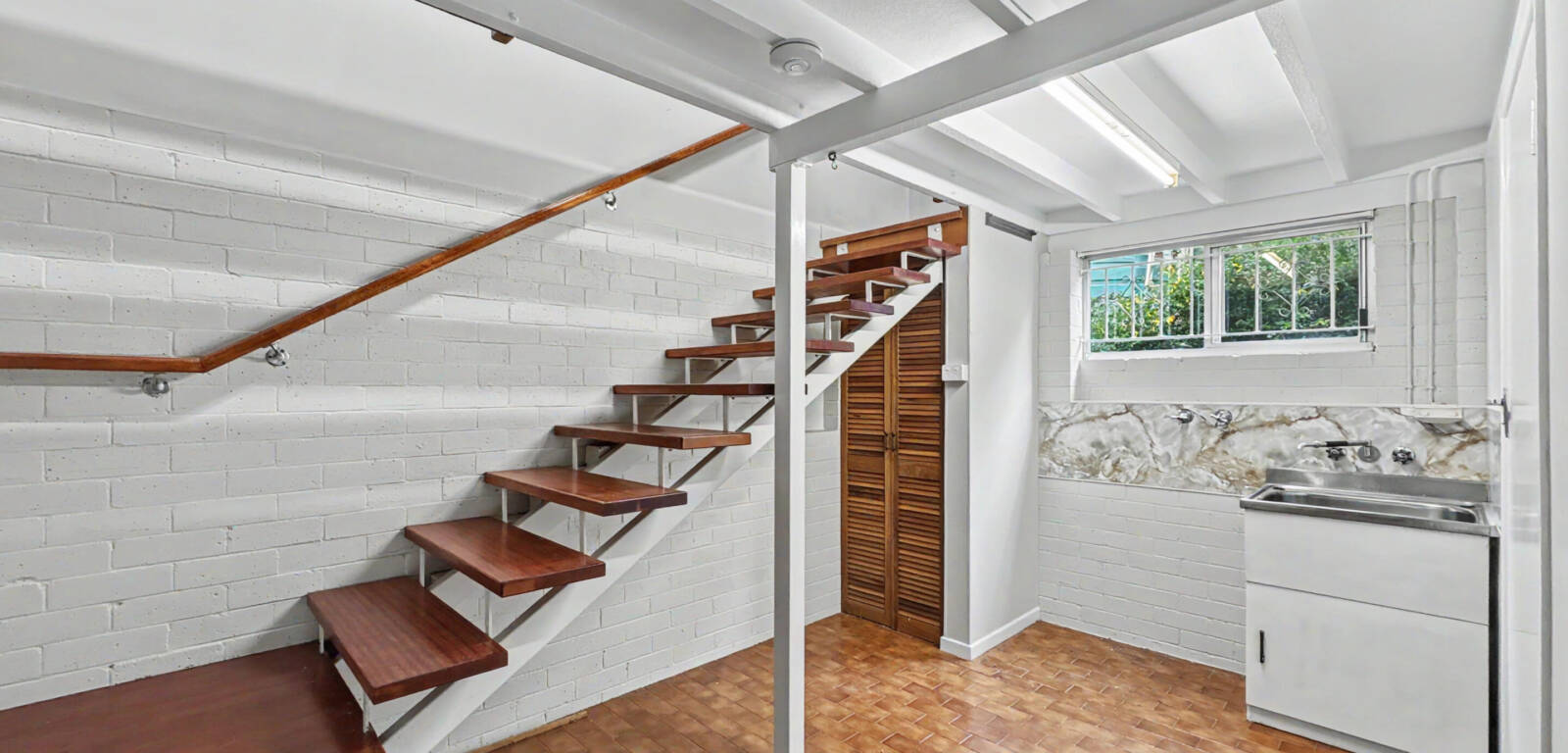 2 Alfred St, MOUNT LOFTY, QLD 4350 AU