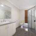 2/3 Jewell St, CENTENARY HEIGHTS, QLD 4350 AU