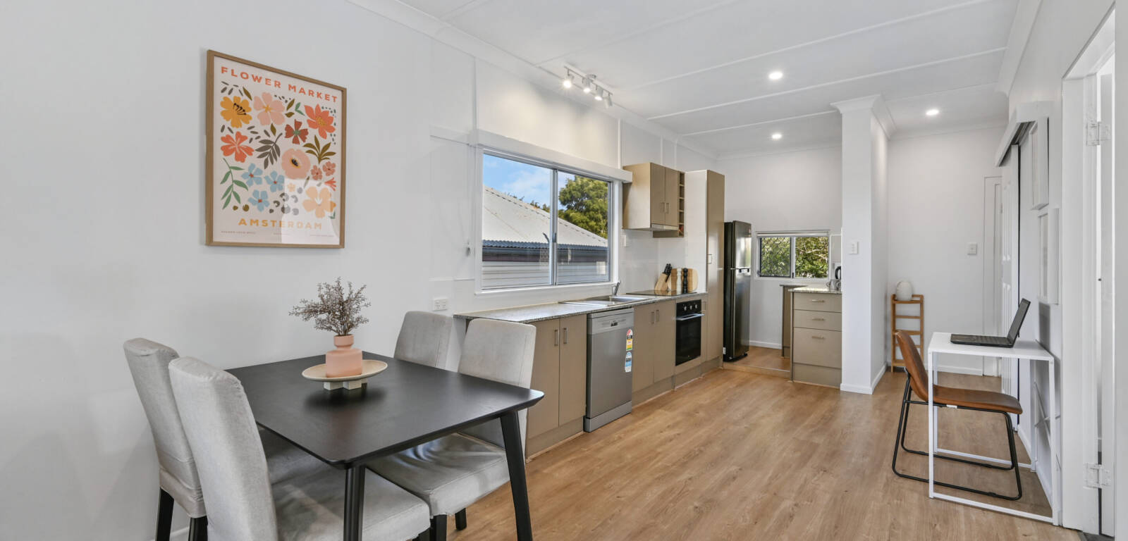 27a Gowrie St, TOOWOOMBA CITY, QLD 4350 AU
