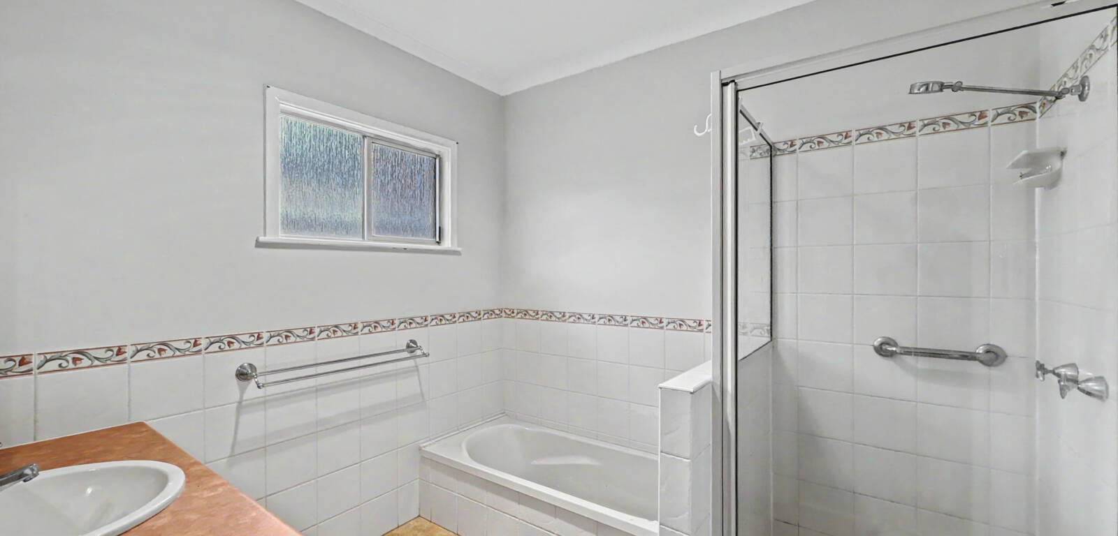 2 Alfred St, MOUNT LOFTY, QLD 4350 AU