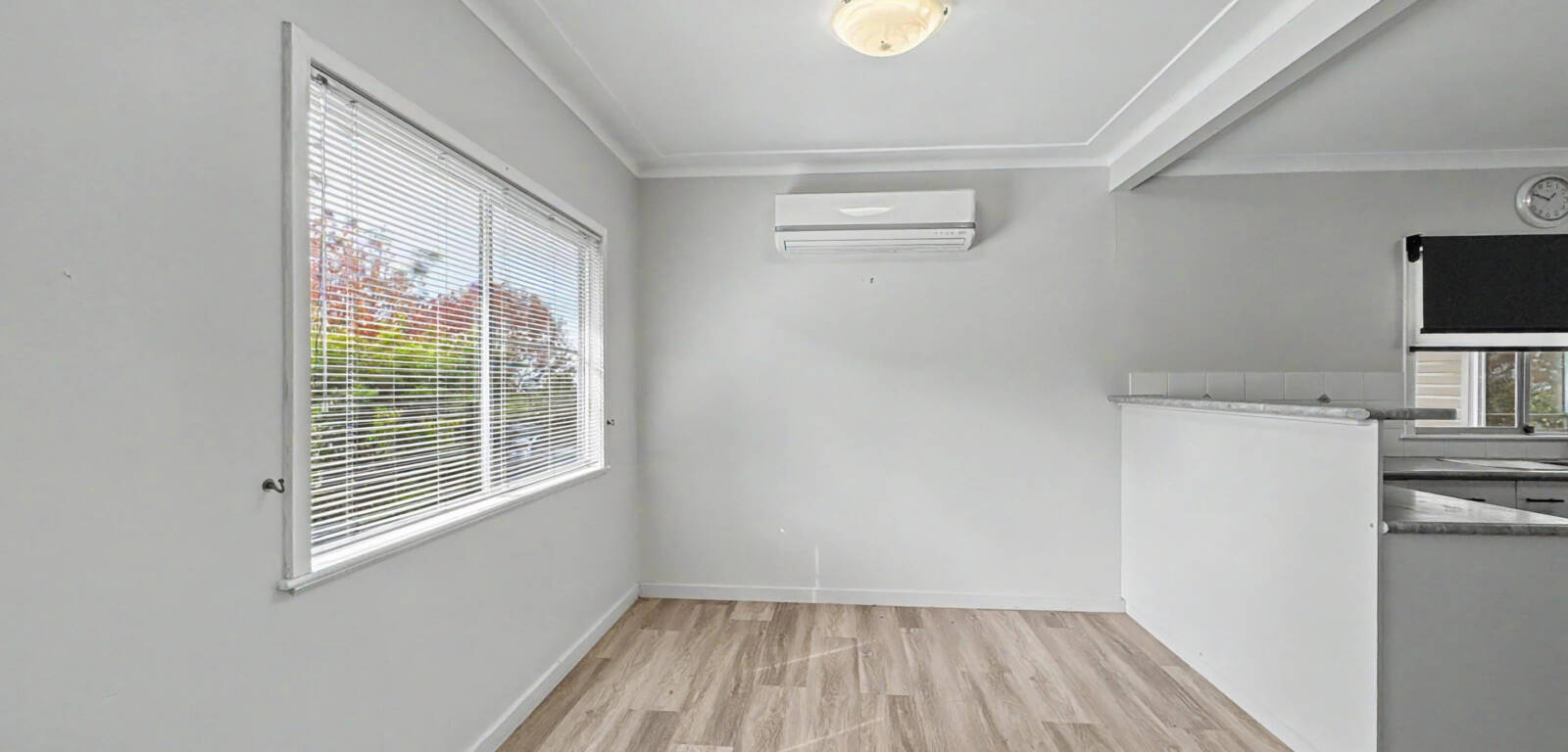 2 Alfred St, MOUNT LOFTY, QLD 4350 AU