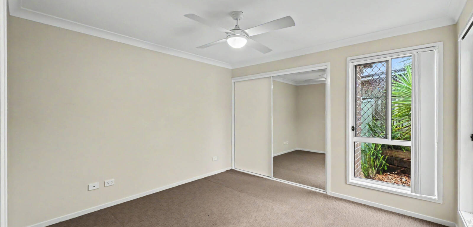 1/7 Camira Cl, HARRISTOWN, QLD 4350 AU