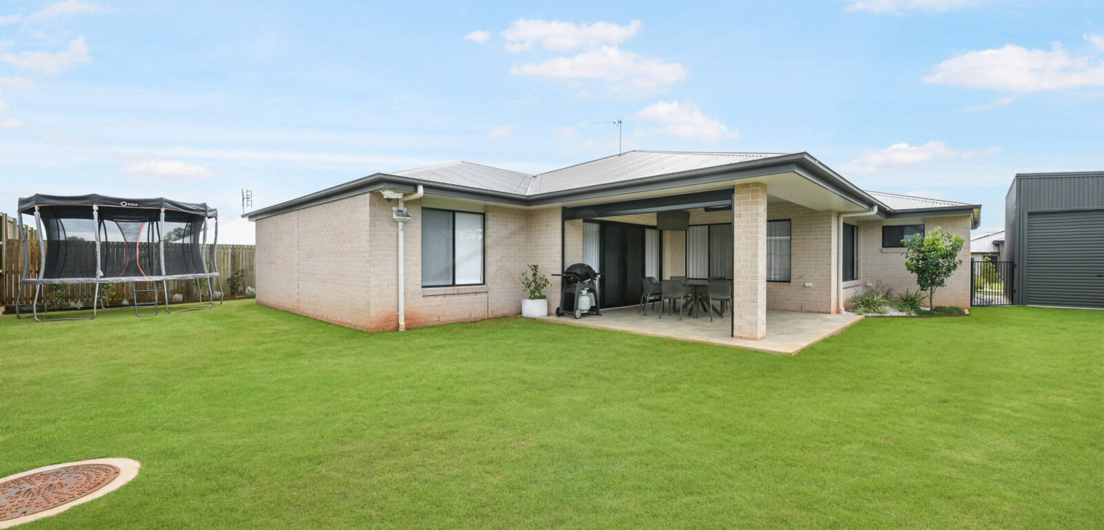 14 Kuwong Street, HIGHFIELDS, QLD 4352 AU