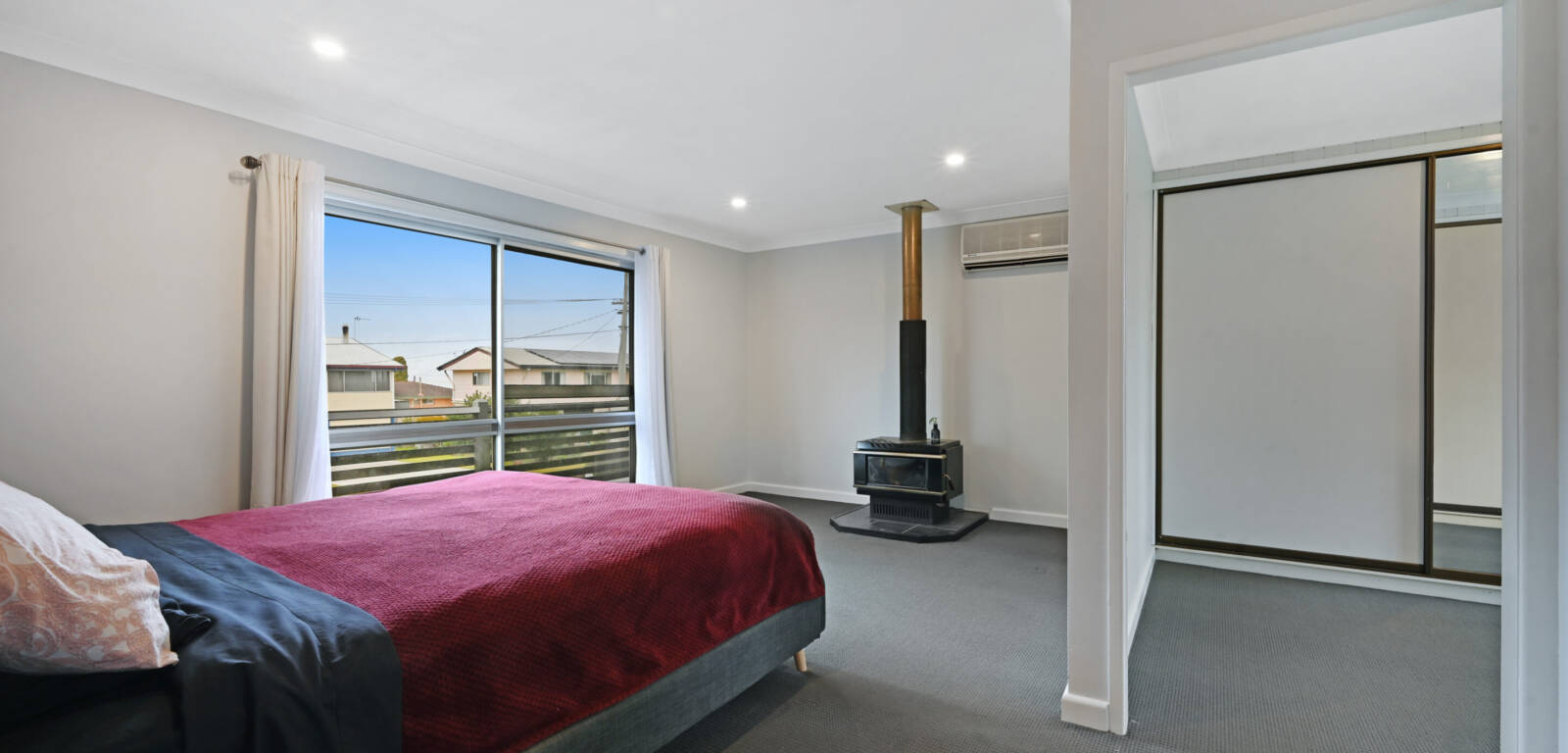 5 Talinga St, MOUNT LOFTY, QLD 4350 AU