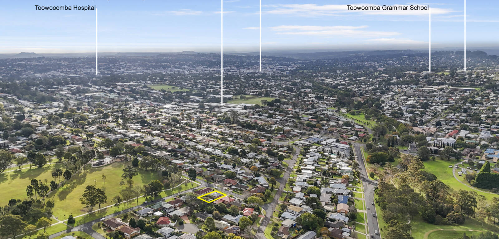 8 Flinders Street, CENTENARY HEIGHTS, QLD 4350 AU