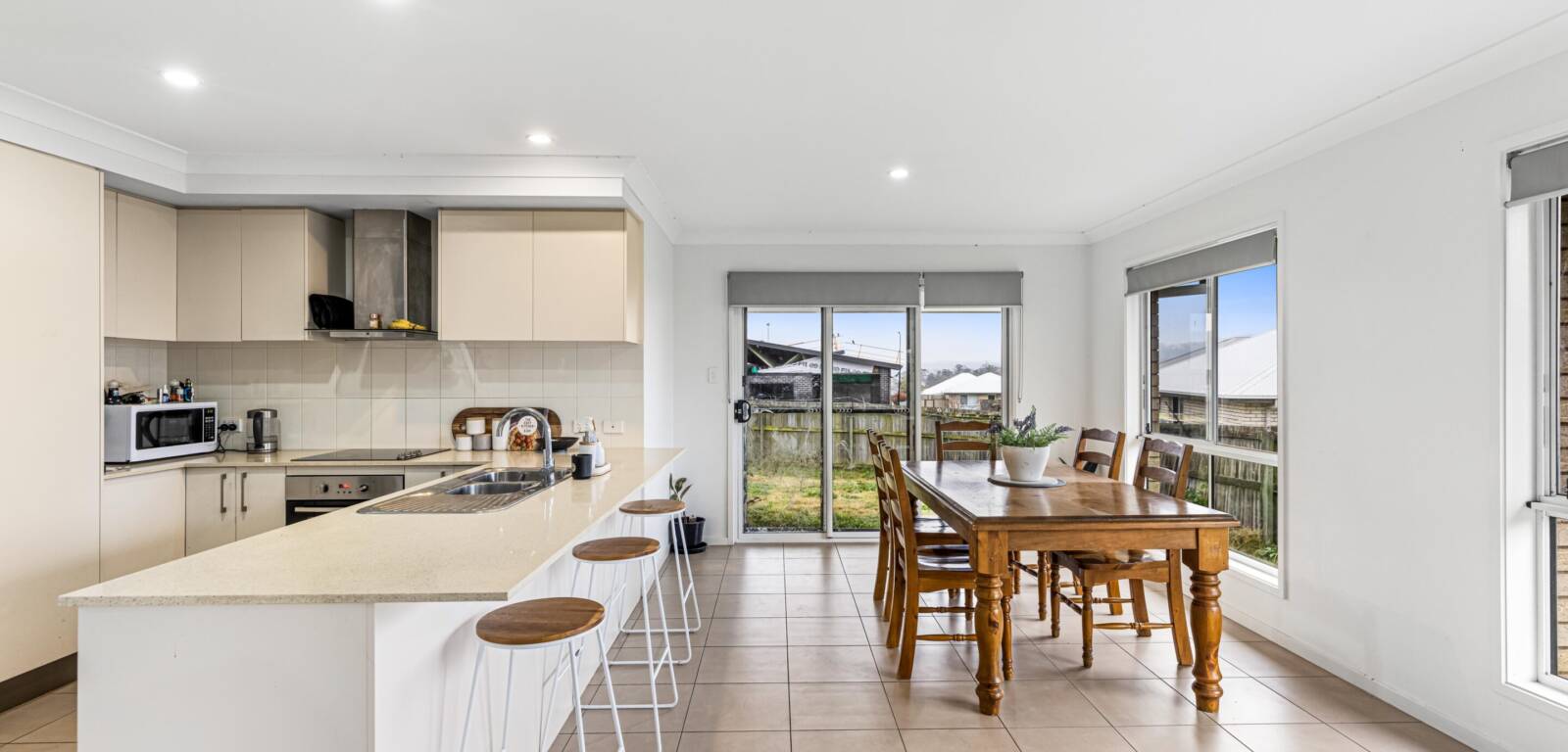 12 Breanna St, COTSWOLD HILLS, QLD 4350 AU