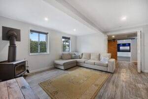 5 Talinga St, MOUNT LOFTY, QLD 4350 AU