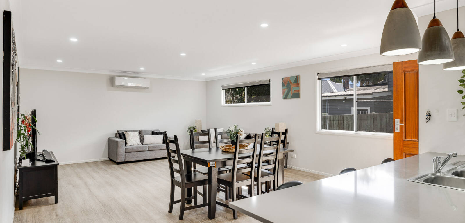 4b Walton St, NORTH TOOWOOMBA, QLD 4350 AU