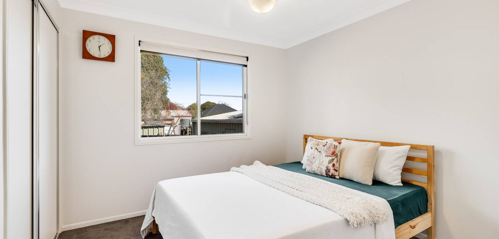 4b Walton St, NORTH TOOWOOMBA, QLD 4350 AU