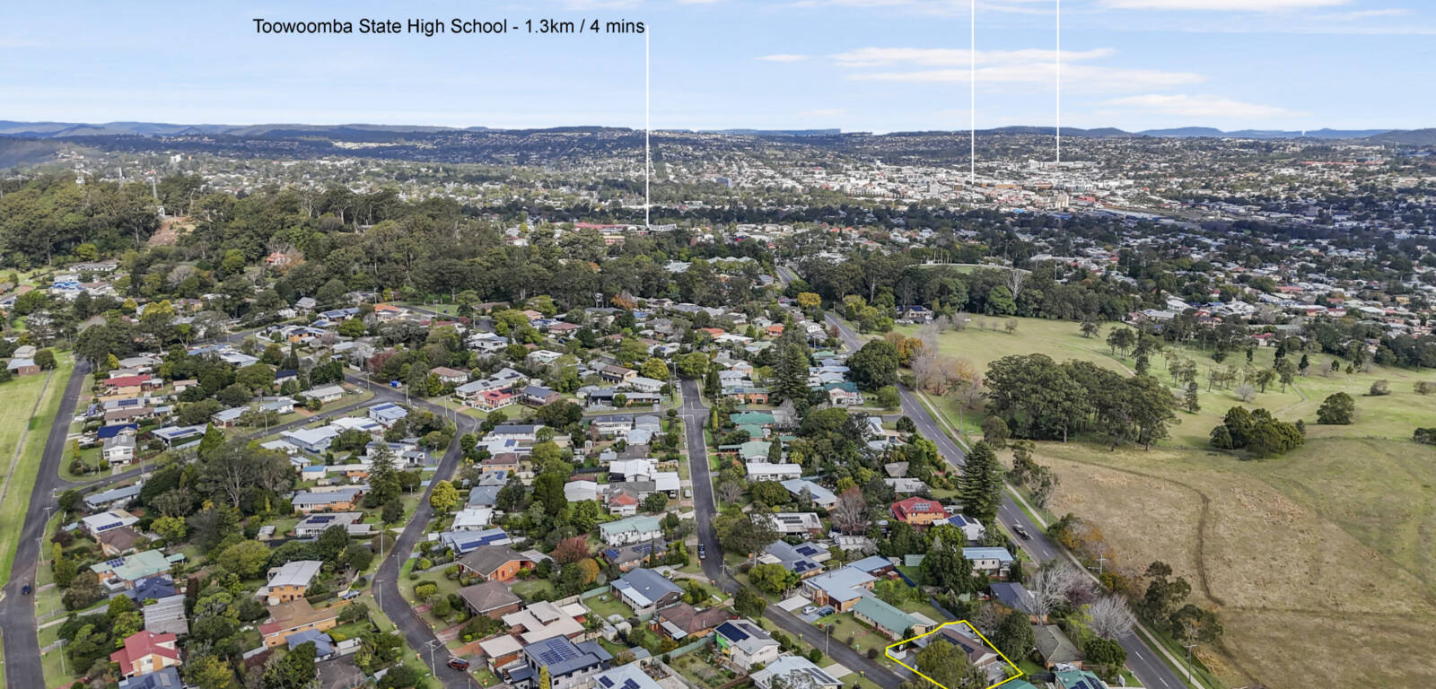 5 Talinga St, MOUNT LOFTY, QLD 4350 AU