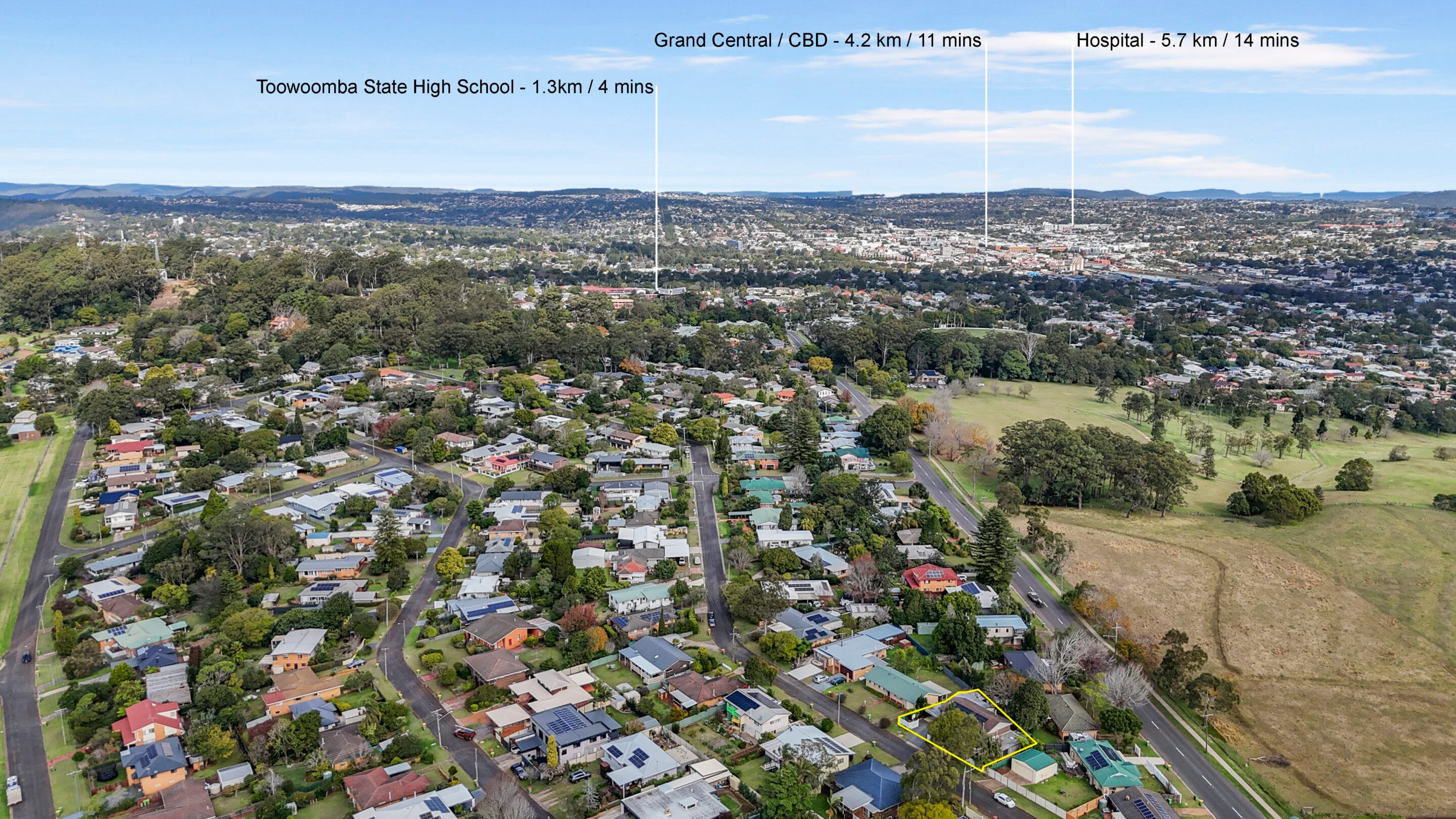 5 Talinga St, MOUNT LOFTY, QLD 4350