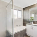 4b Walton St, NORTH TOOWOOMBA, QLD 4350 AU