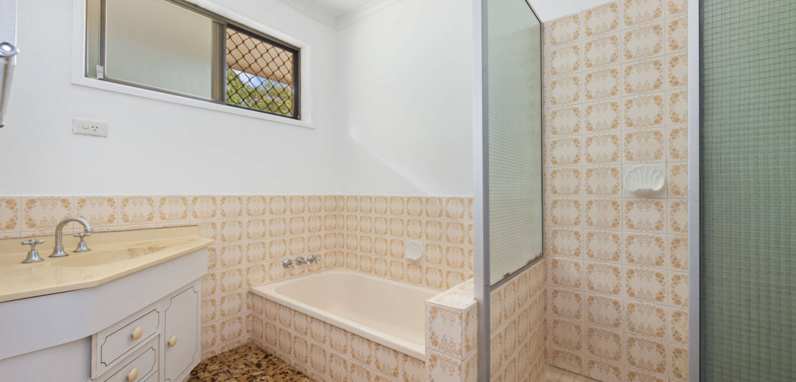 193 Ramsay St, CENTENARY HEIGHTS, QLD 4350 AU