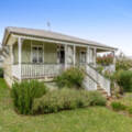 118 Stuart St, MOUNT LOFTY, QLD 4350 AU