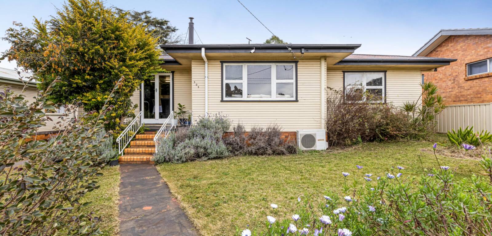 309 Tor St, WILSONTON, QLD 4350 AU