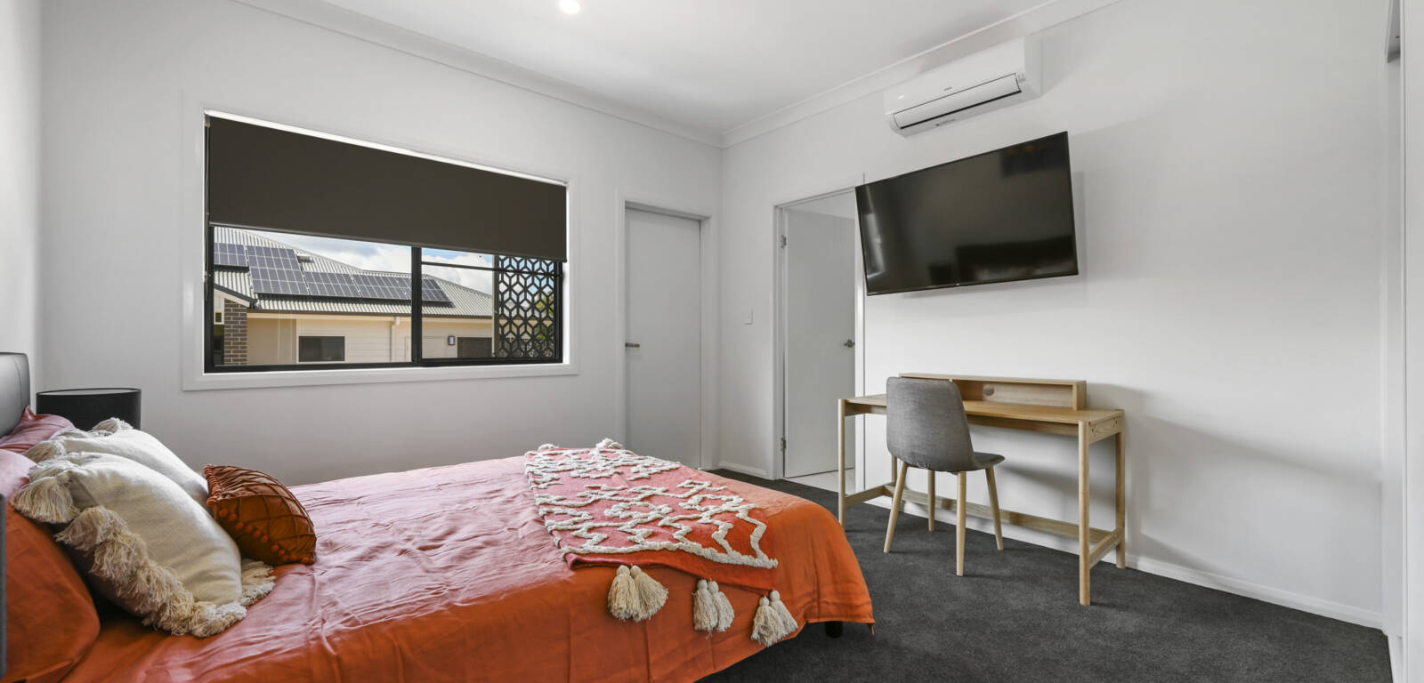 1/18 Whichello St, NEWTOWN, QLD 4350 AU