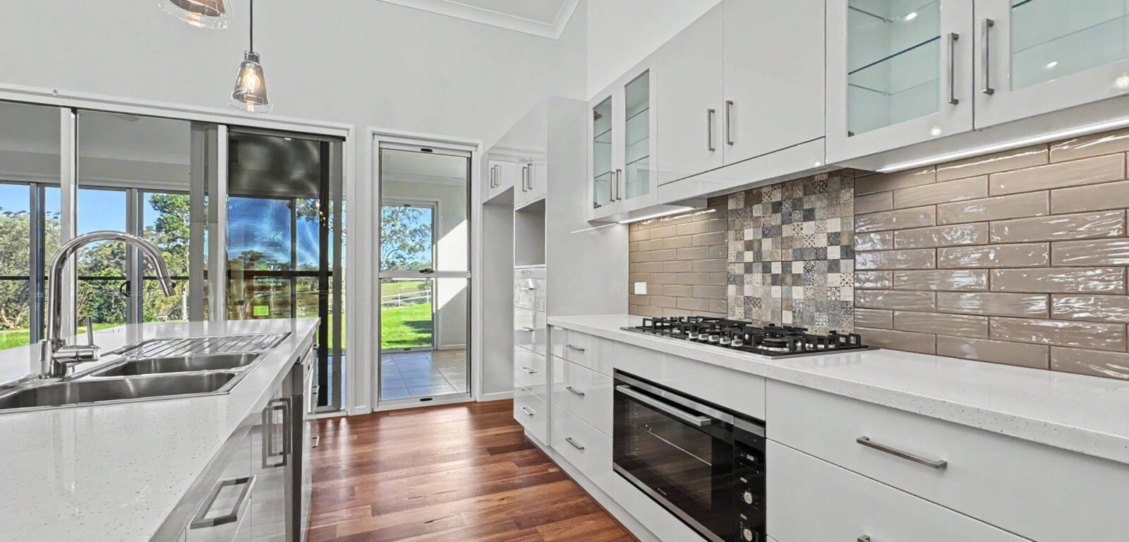 13 Bradys Rd, HIGHFIELDS, QLD 4352 AU
