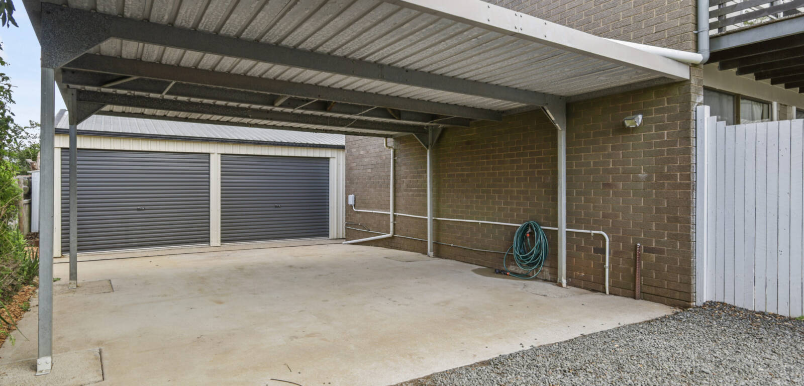 5 Talinga St, MOUNT LOFTY, QLD 4350 AU