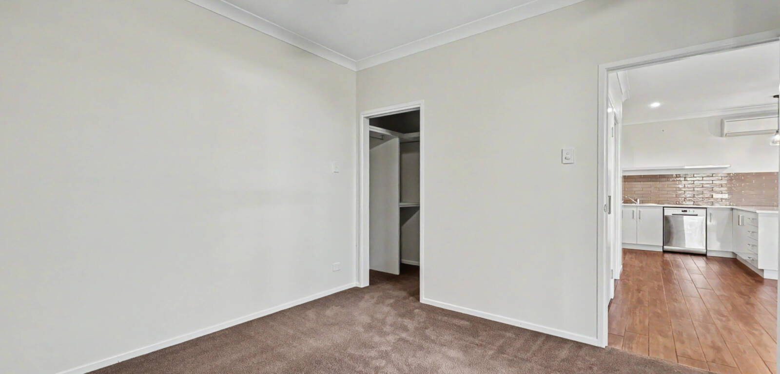 13 Bradys Rd, HIGHFIELDS, QLD 4352 AU