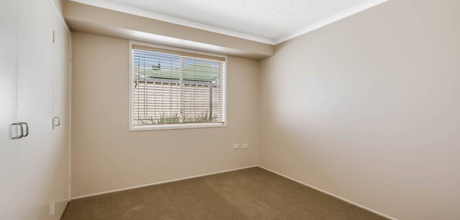 14 Gerbera Ct, MIDDLE RIDGE, QLD 4350 AU