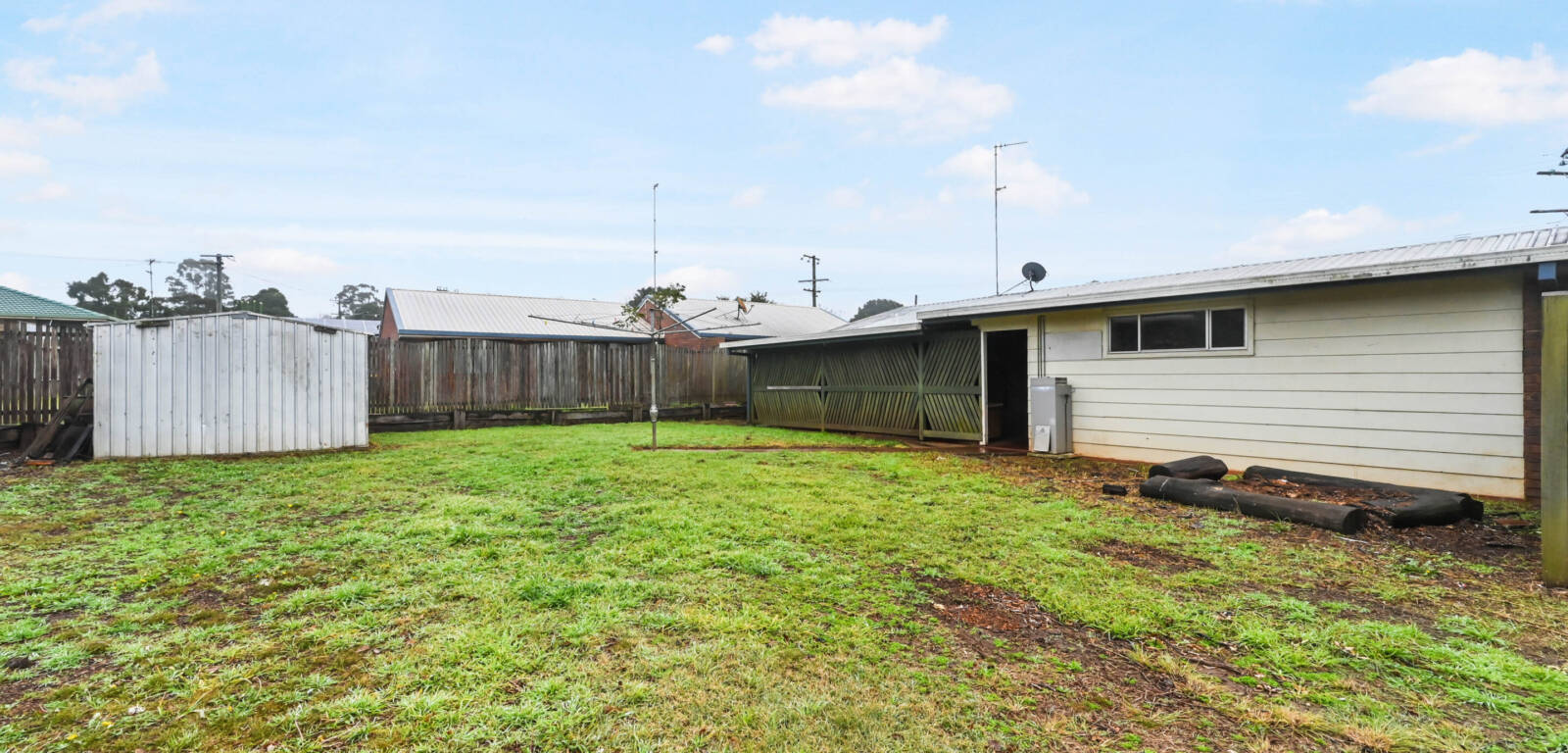 1 Sherry St, WILSONTON HEIGHTS, QLD 4350 AU