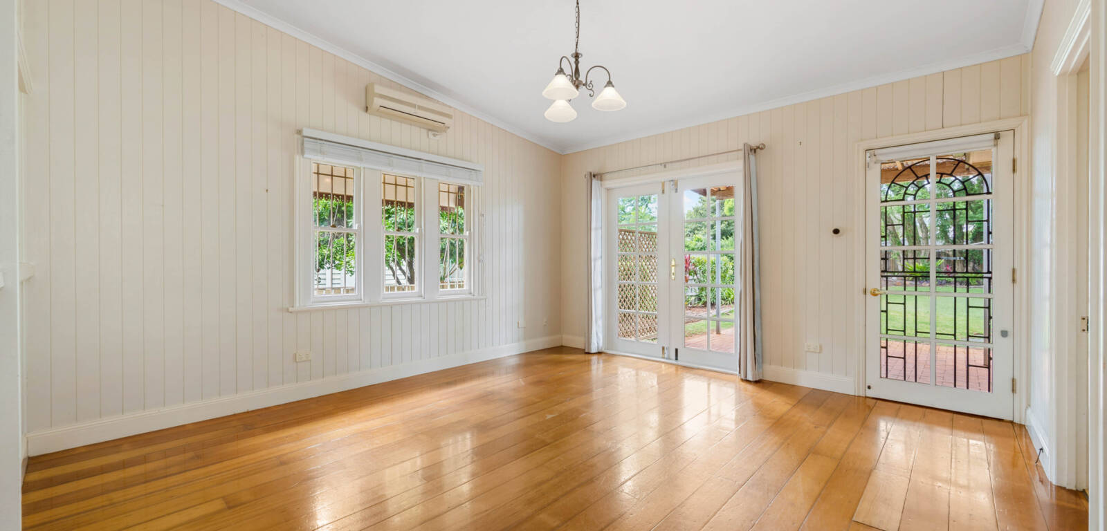174 Russell St, NEWTOWN, QLD 4350 AU