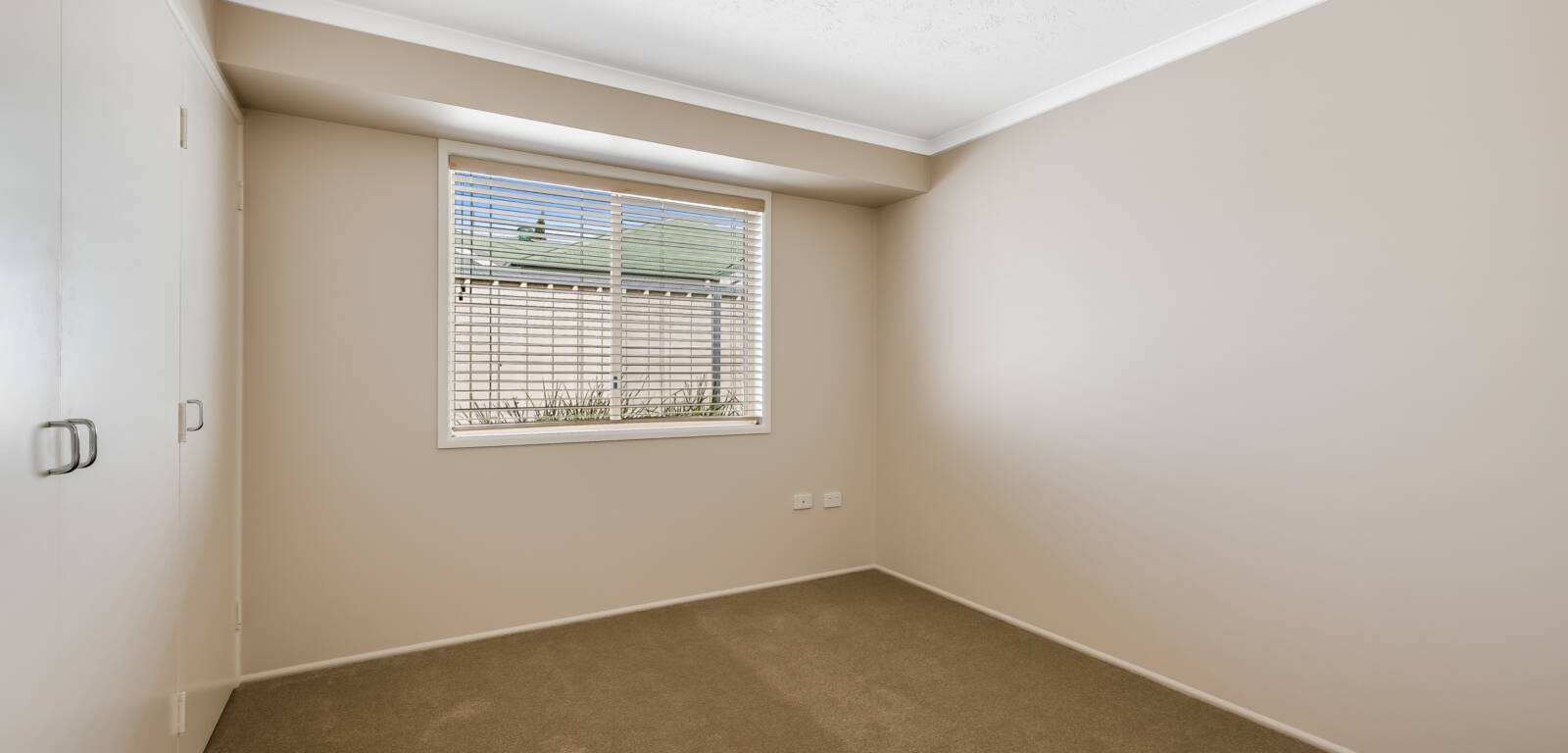 14 Gerbera Ct, MIDDLE RIDGE, QLD 4350 AU