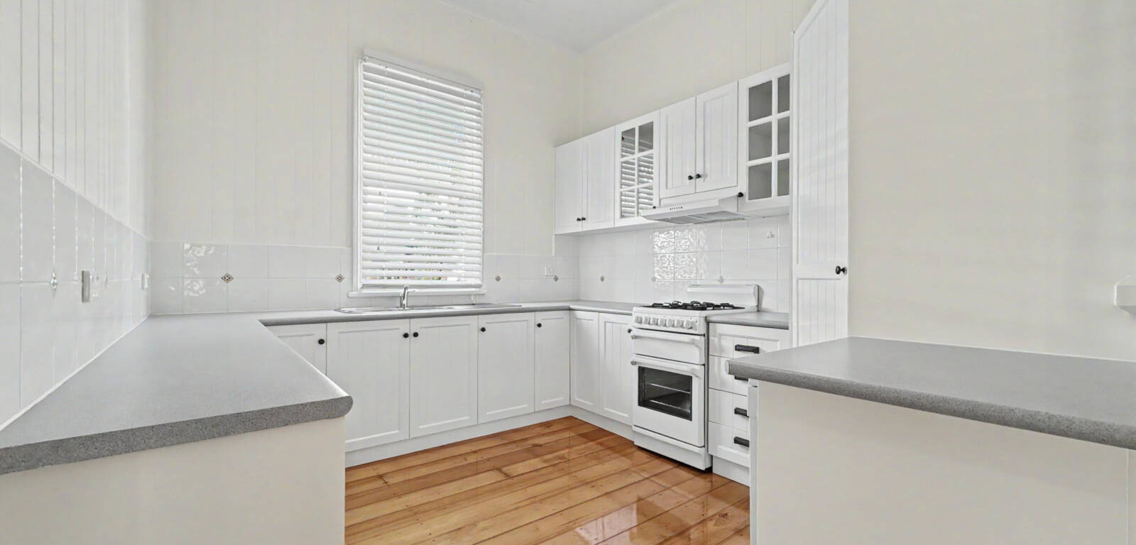174 Russell St, NEWTOWN, QLD 4350 AU