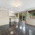 14 Goodwood St, NEWTOWN, QLD 4350 AU