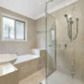 14 Goodwood St, NEWTOWN, QLD 4350 AU