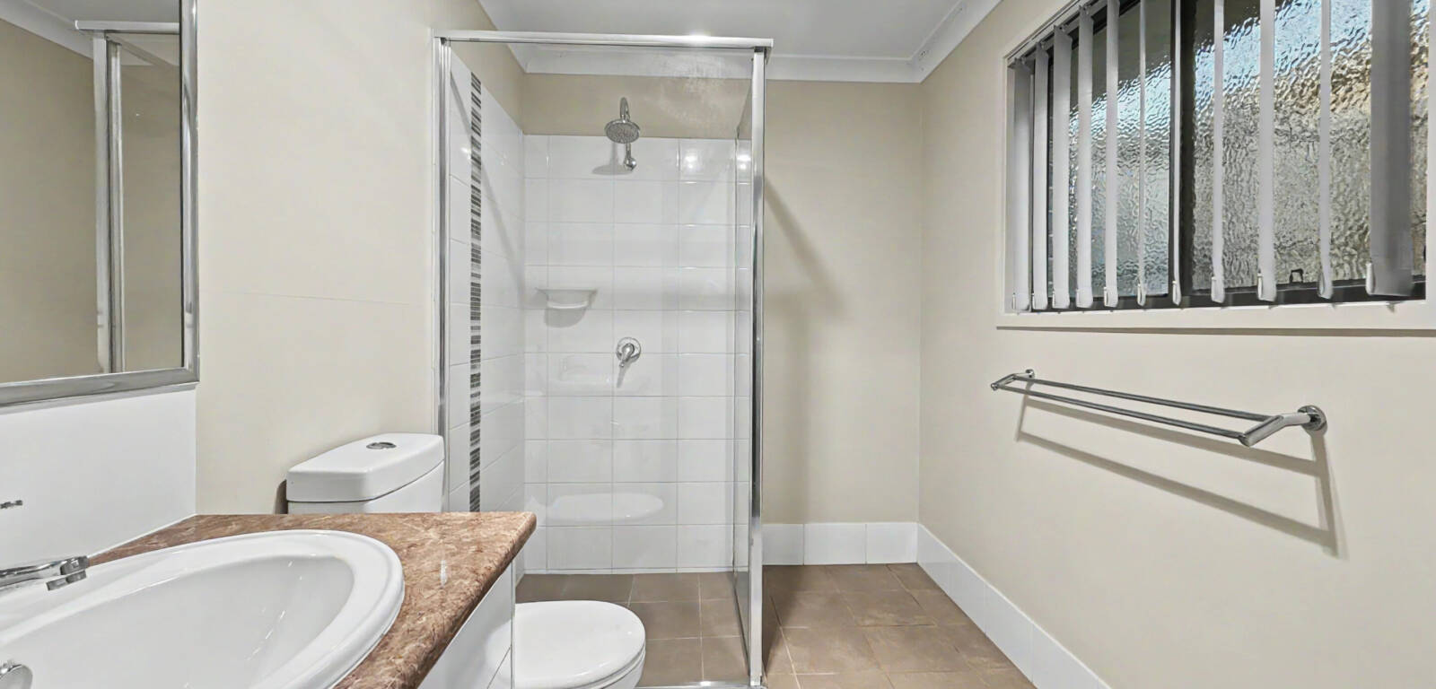2/20 Felix St, CRANLEY, QLD 4350 AU