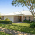 23 Trevean Dr, KLEINTON, QLD 4352 AU