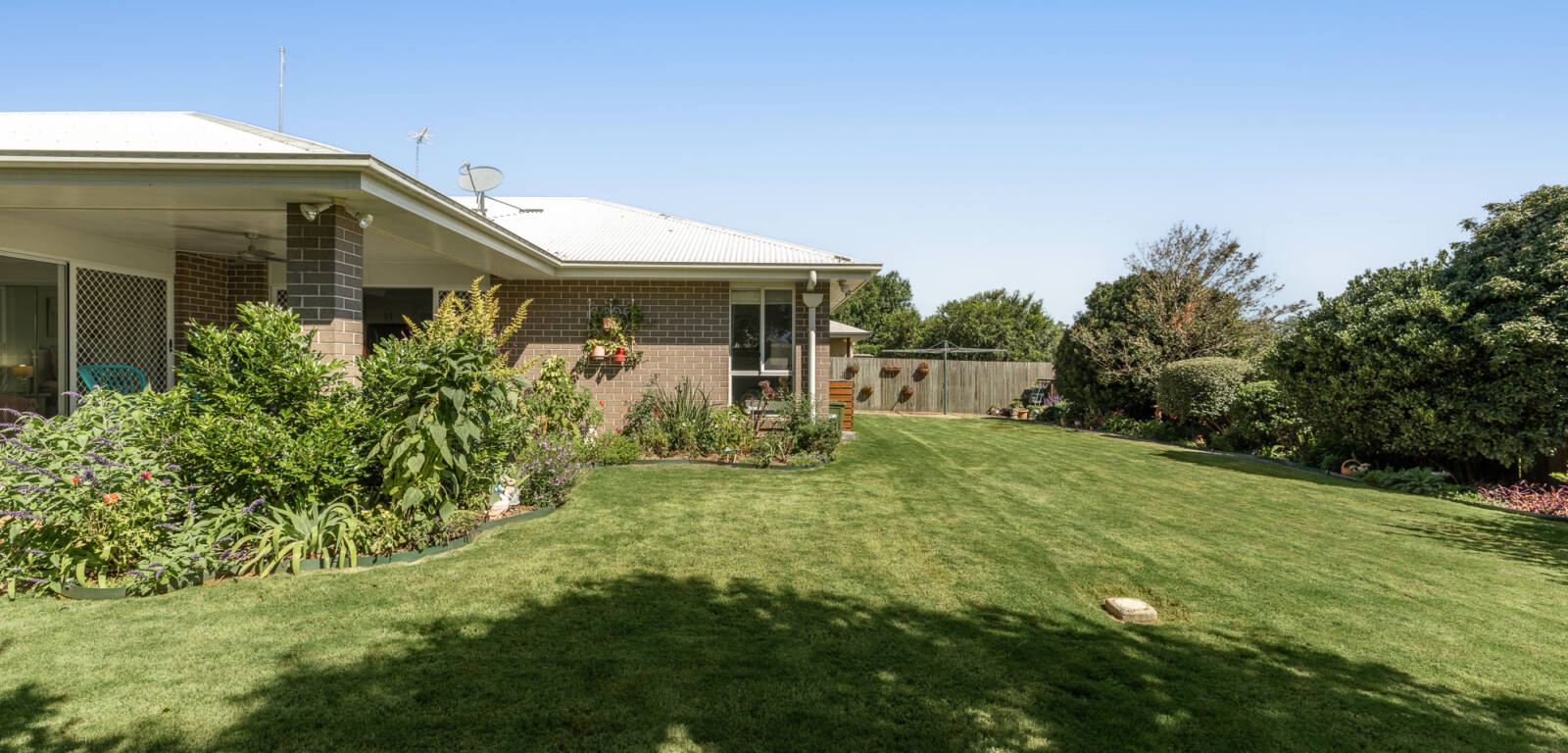 23 Trevean Dr, KLEINTON, QLD 4352 AU