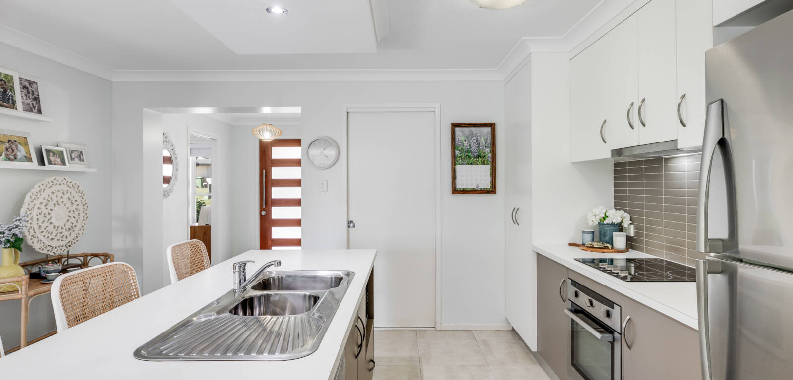 23 Trevean Dr, KLEINTON, QLD 4352 AU