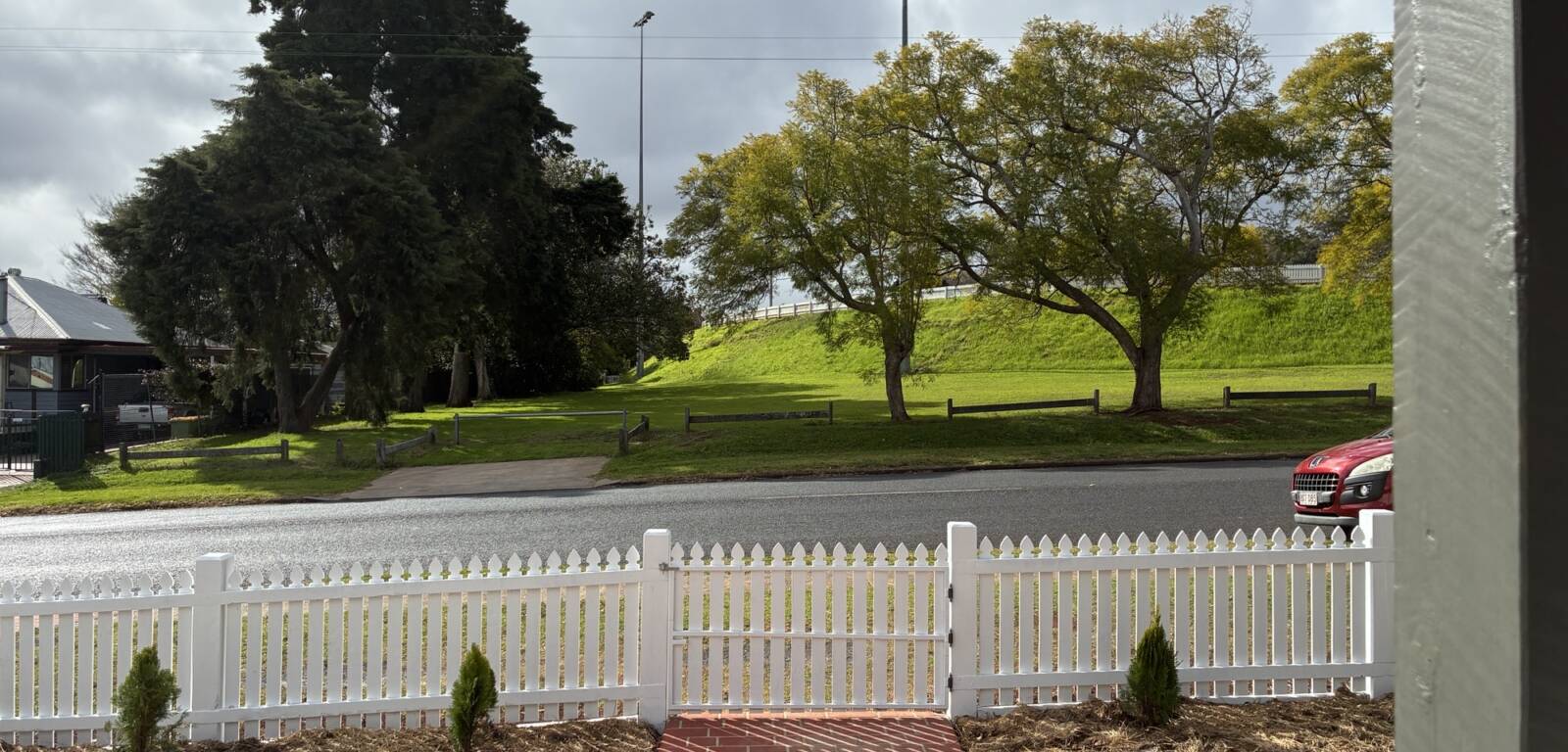104 North St, NORTH TOOWOOMBA, QLD 4350 AU