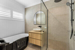 1/49 Crown St, RANGEVILLE, QLD 4350 AU