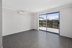 2/54 Sanctuary Dr, CRANLEY, QLD 4350 AU