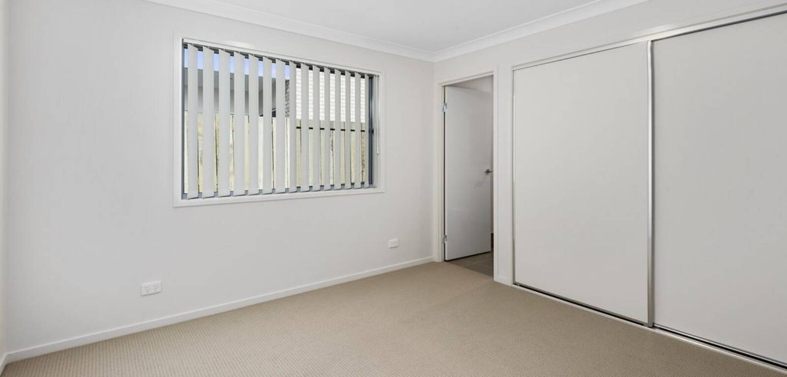 2/54 Sanctuary Dr, CRANLEY, QLD 4350 AU