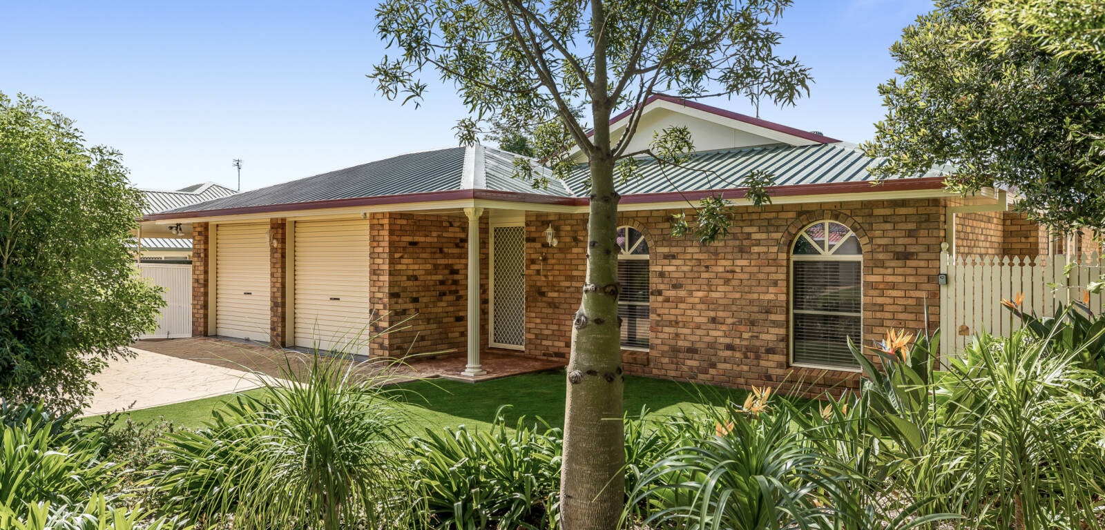 14 Gerbera Ct, MIDDLE RIDGE, QLD 4350 AU