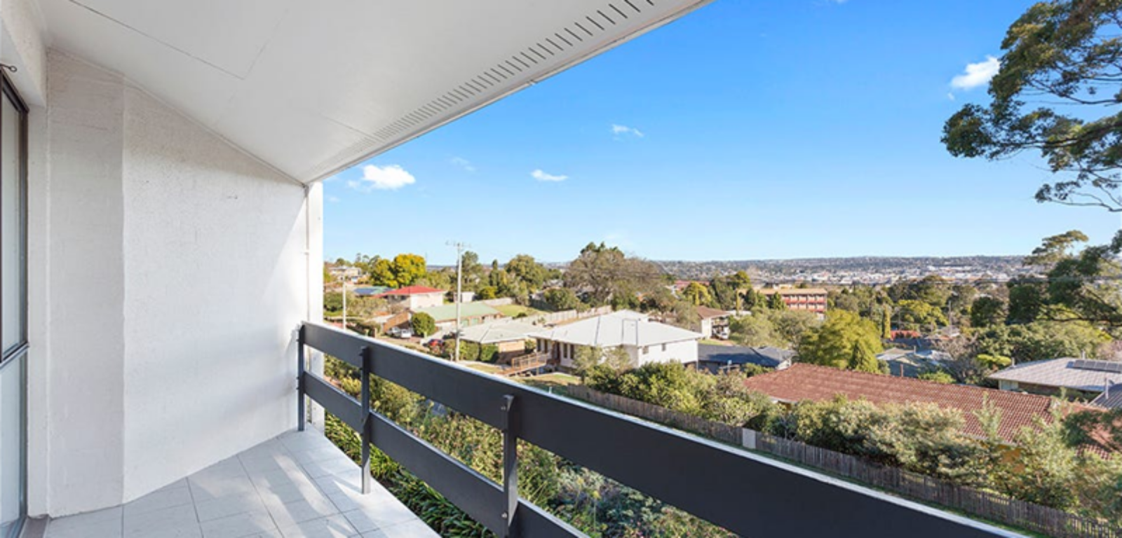 28/2 Benjamin St, MOUNT LOFTY, QLD 4350 AU