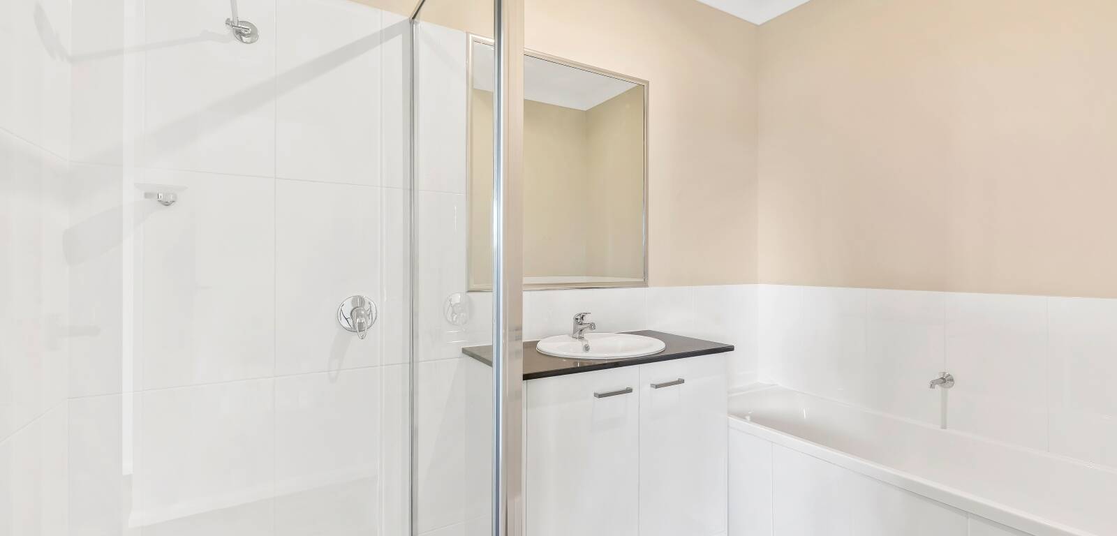 6/260 Bridge St, NEWTOWN, QLD 4350 AU
