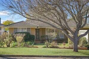 39 Wentworth Street, CENTENARY HEIGHTS, QLD 4350 AU